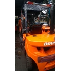 Forklift Diesel Doosan 3 Ton (New Series) 9