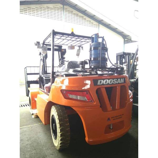 Forklift 7 Ton Doosan Korea